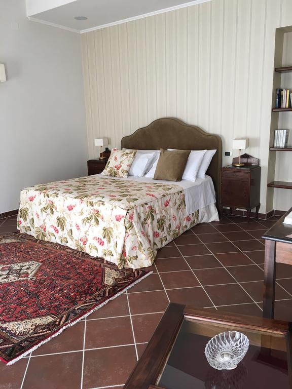 Il Casale Di Riardo Luxury B&B Ngoại thất bức ảnh